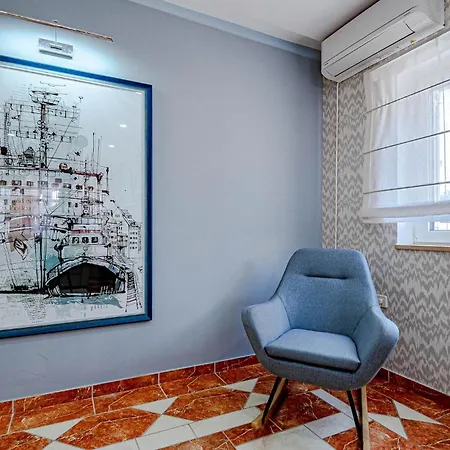 بيت للعطل 5 Bedroom In