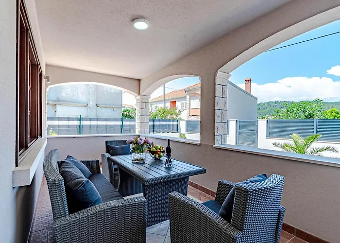 5 Bedroom In Vela Luka